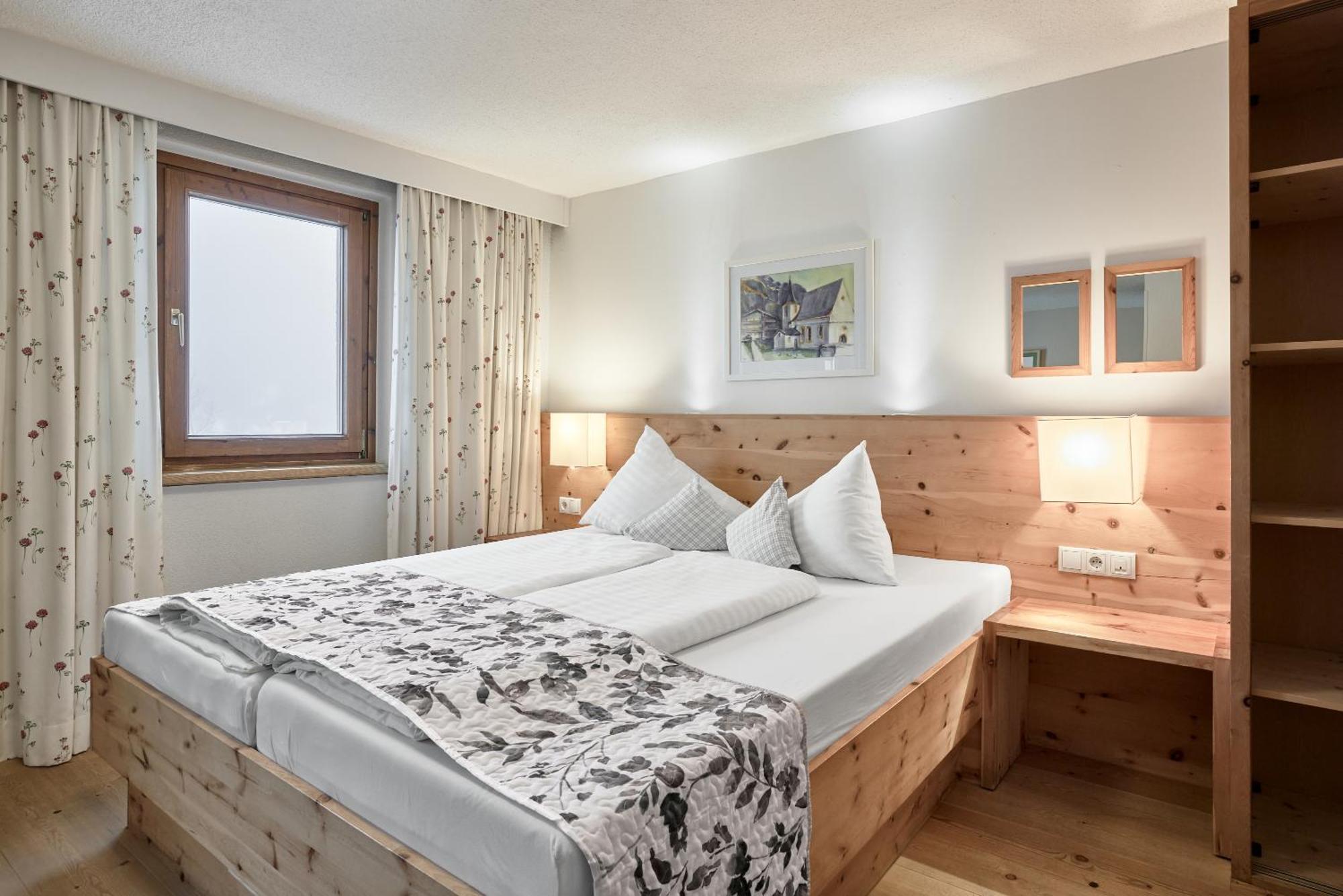Bio Hotel Stillebach Sankt Leonhard im Pitztal Exterior photo
